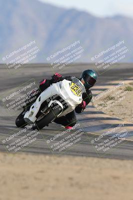 media/Nov-16-2025-Race Pace (Sun) [[8c5fa54630]]/Verified Riders/8-Turn 12 (120pm)/